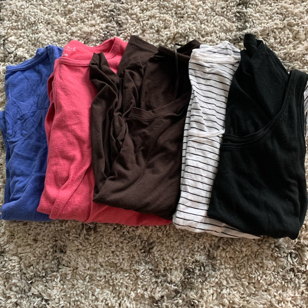 Lot of 5 maternity shirts